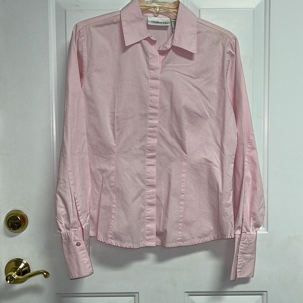 Pink button down - Picture 1 of 3